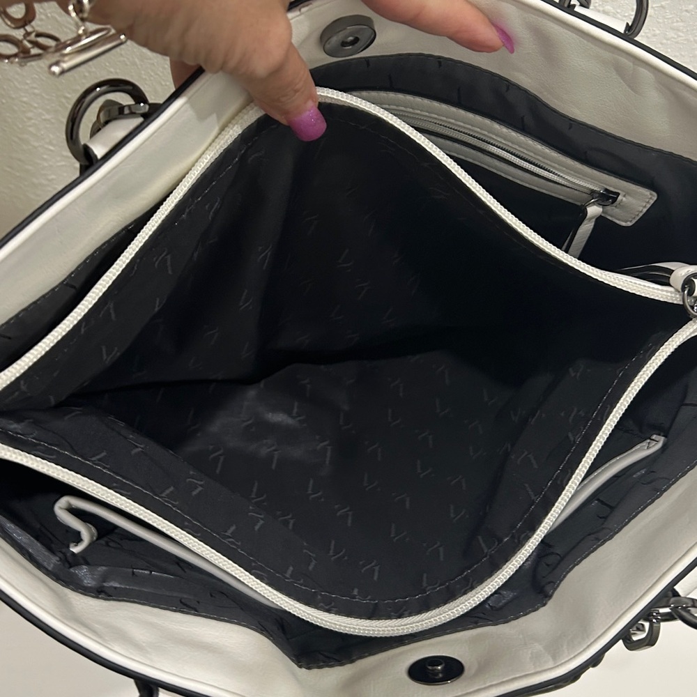 Simply Vera Vera Wang Catherine Tote handbag - Picture 10 of 17